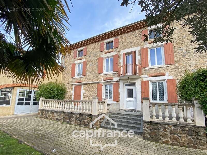 Maison à SARRAS