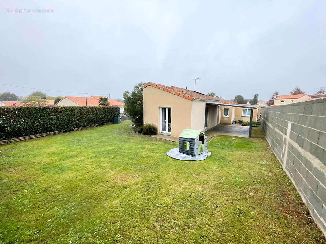 Maison à SAINT-ANDRE-DE-LA-MARCHE