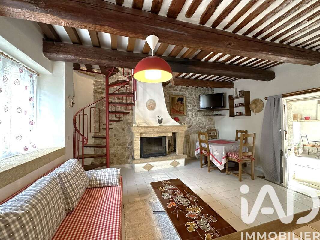 Maison 89 m² à Saint-Hilaire-D'ozilhan  - photo 2