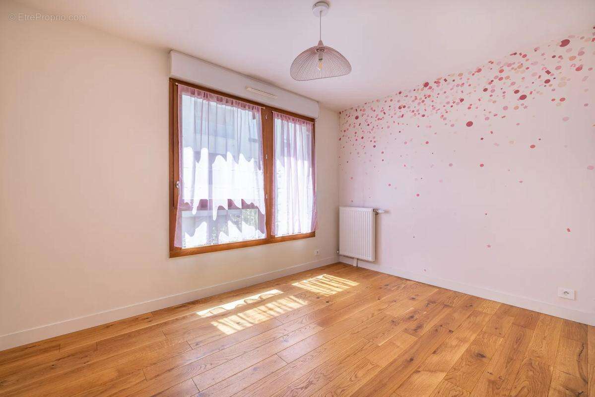 Maison 5 pièces 114 m² à Romainville - photo 7