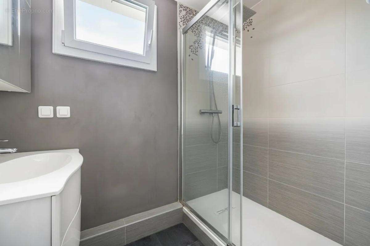 Maison de 5 pièces de 120 m² à Limeil-Brévannes - photo 11