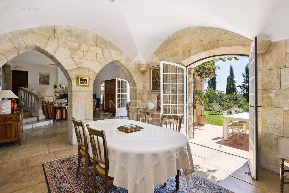 Maison à SPERACEDES