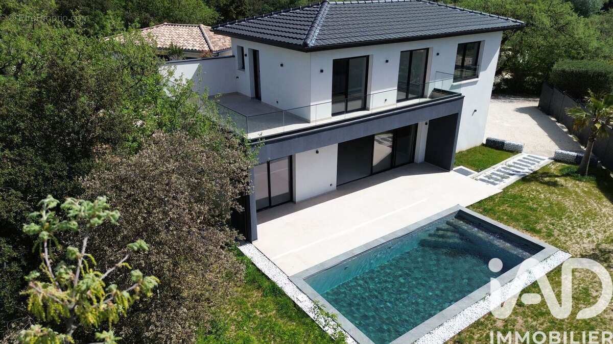 Photo 5 - Maison à MALATAVERNE