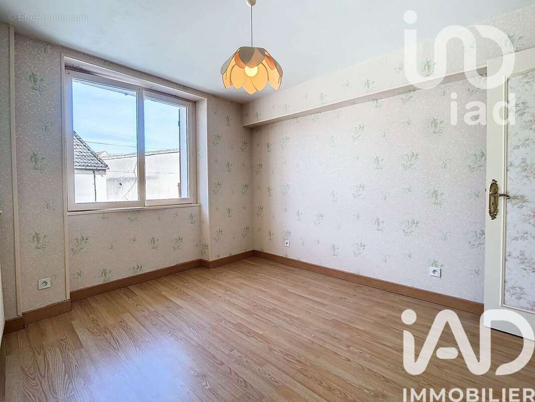 Maison 95 m² à Mailly-Le-Chateau  - photo 6