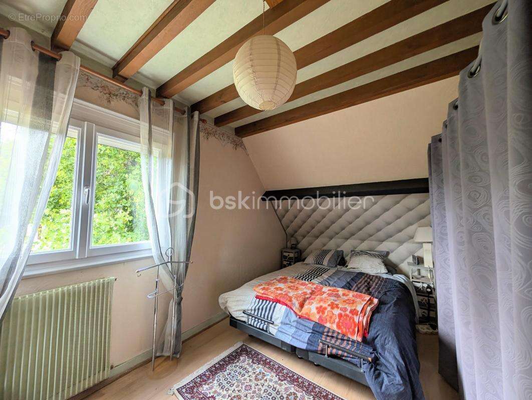Demeure familiale de 171 m², dépendances et chapelle sur un parc de 5100 m² - photo 15