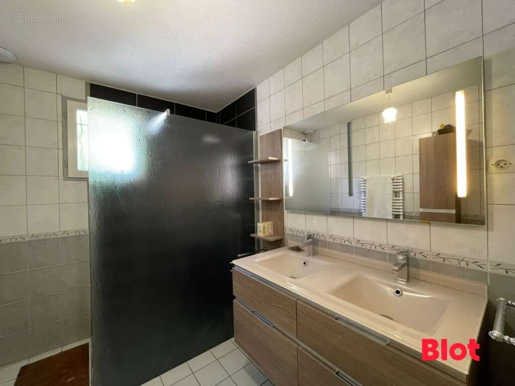 Maison à BAIN-DE-BRETAGNE