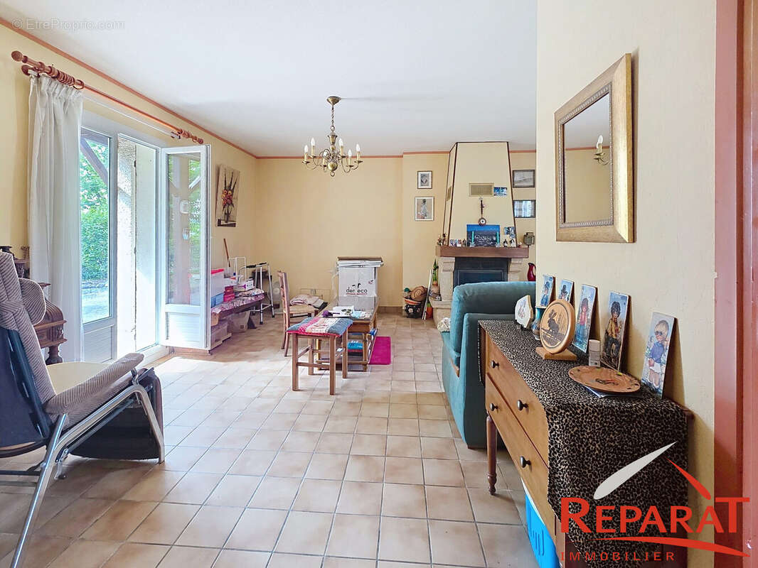 Maison 90 m² à Objat  - photo 9