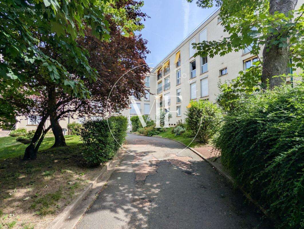 Appartement à RUEIL-MALMAISON