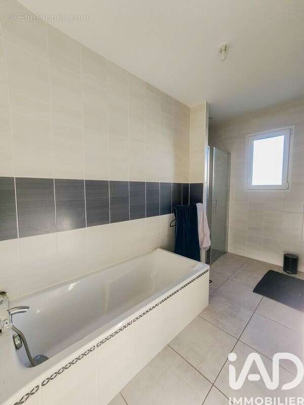 Photo 9 - Maison à MERVENT