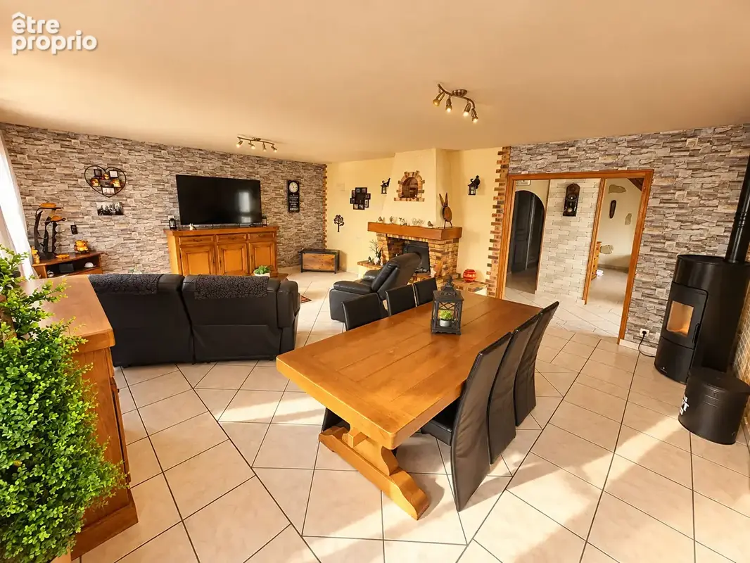 Maison de plain-pied Balaiseaux 150 m2 4 chambres terrain  2240m² + dépendance. - photo 10