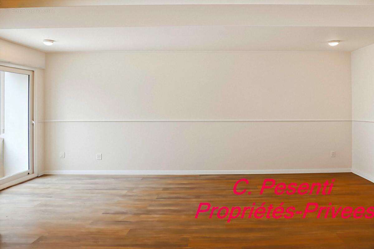 Maison à BUSSY-SAINT-GEORGES