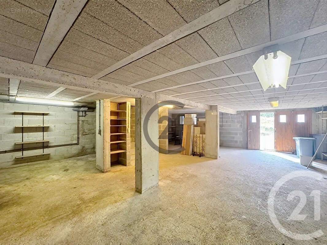 Maison 103 m² à Saint-Martin-Du-Tertre  - photo 11