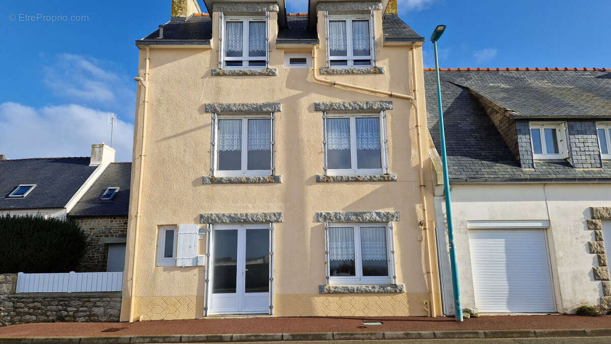 Maison à TREFFIAGAT