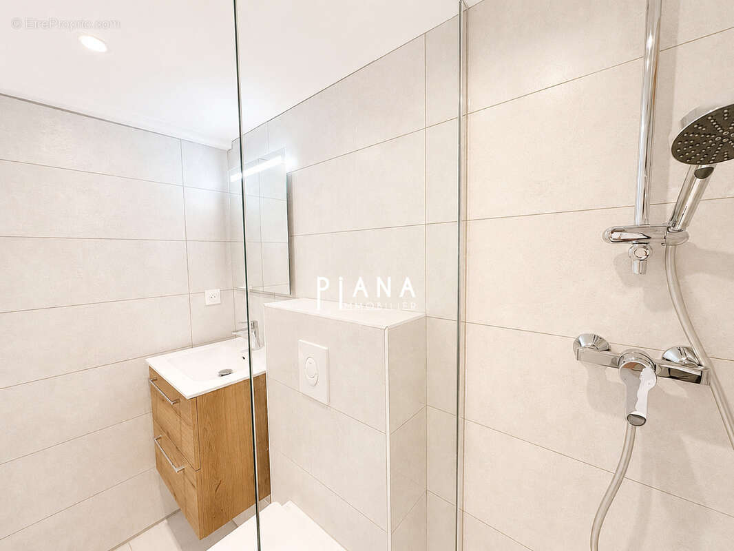 Appartement à MARSEILLE-5E