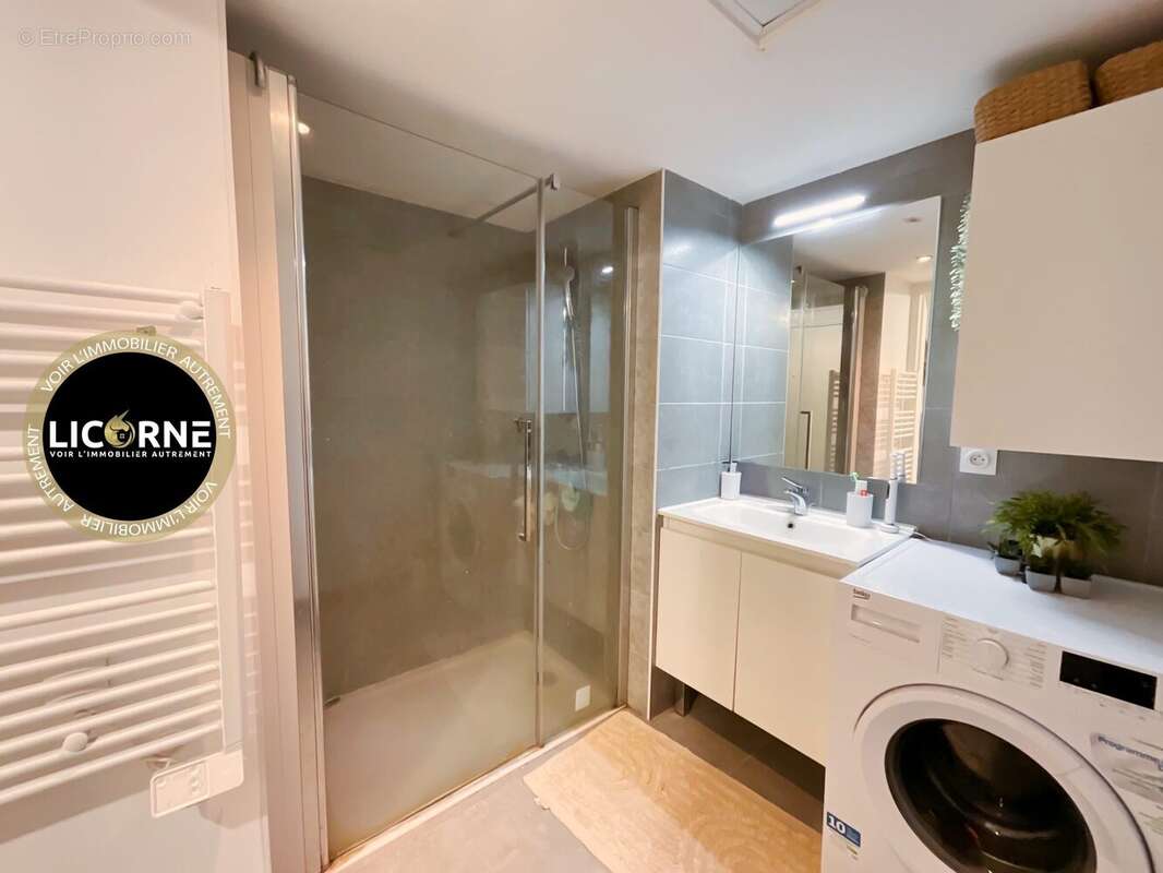 Appartement à MARSEILLE-2E
