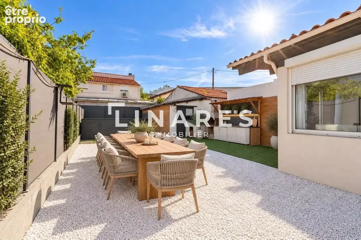 DOUBLE PERSPECTIVE -  Villa T4 de 117 m² + maison de ville T3 de 56 m² – deux places de parking – Jardin – Piscine – 13010 - photo 6