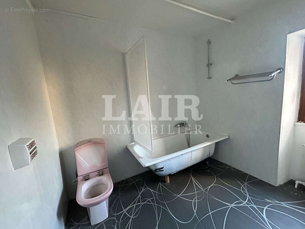 Maison à VILLEDIEU-LES-BAILLEUL