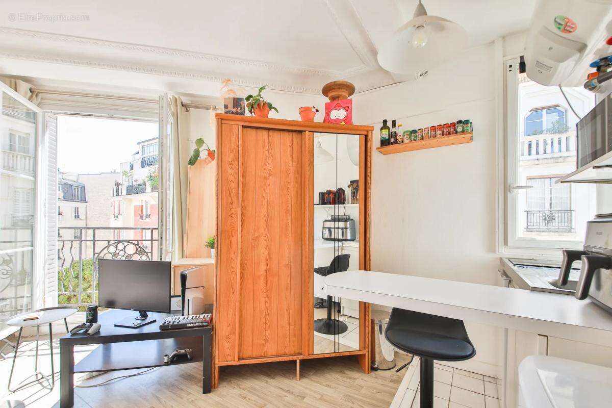 Appartement à PARIS-15E