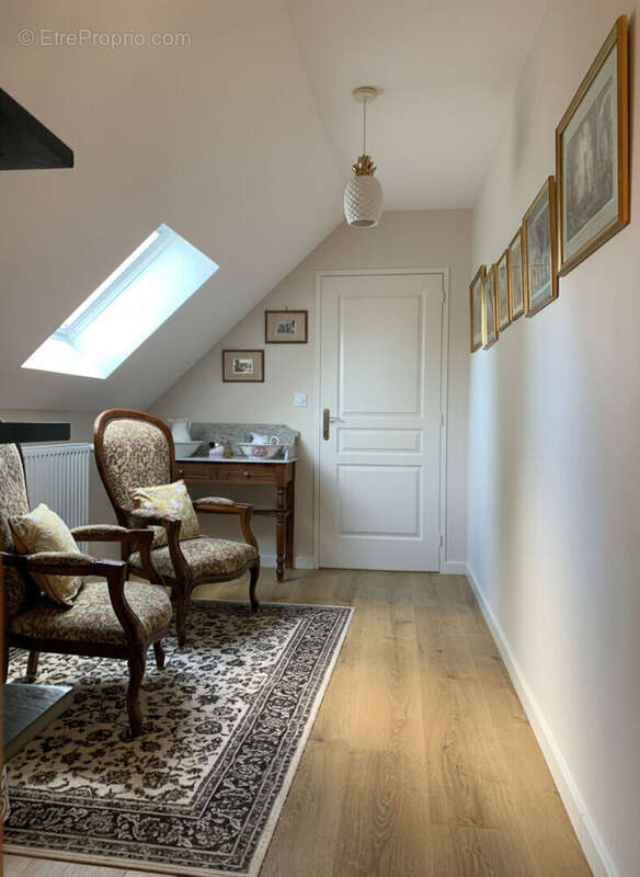 Maison à SAINT-AUBIN-FOSSE-LOUVAIN