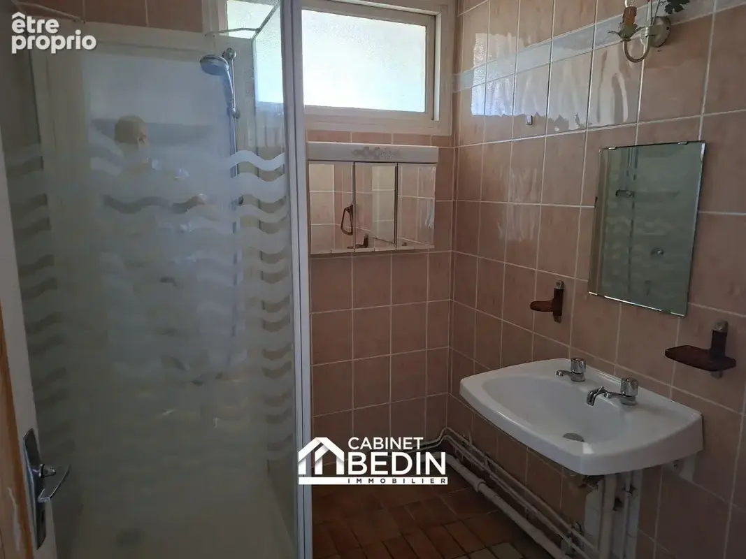 Maison 85 m² à Saint-Medard-En-Jalles  - photo 4