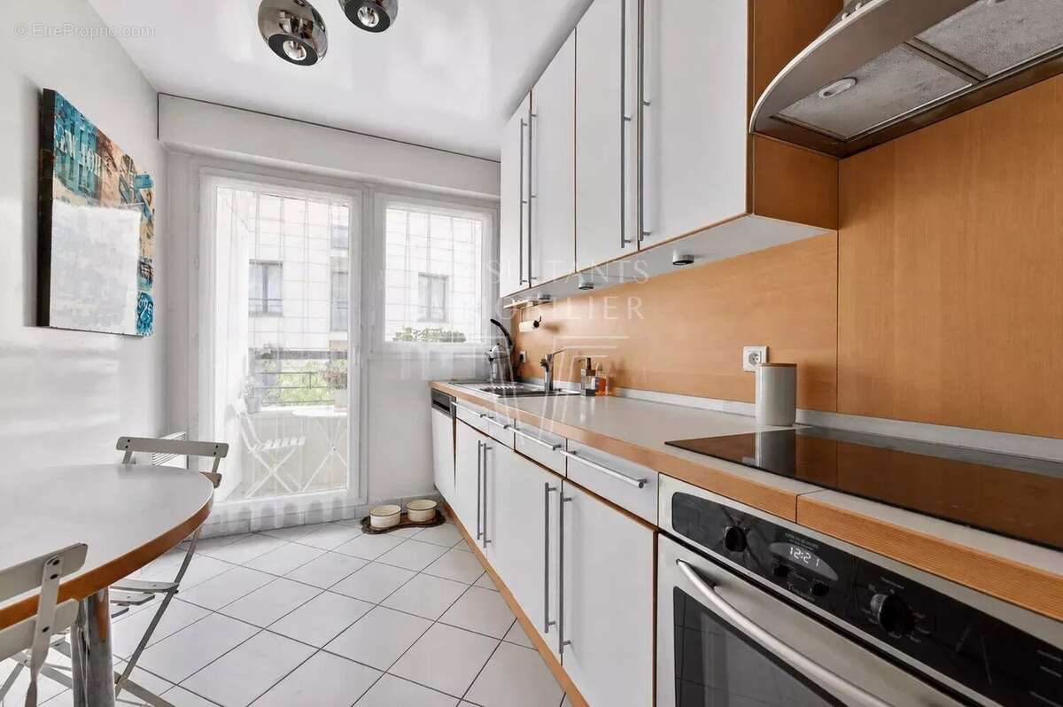 Appartement à LEVALLOIS-PERRET
