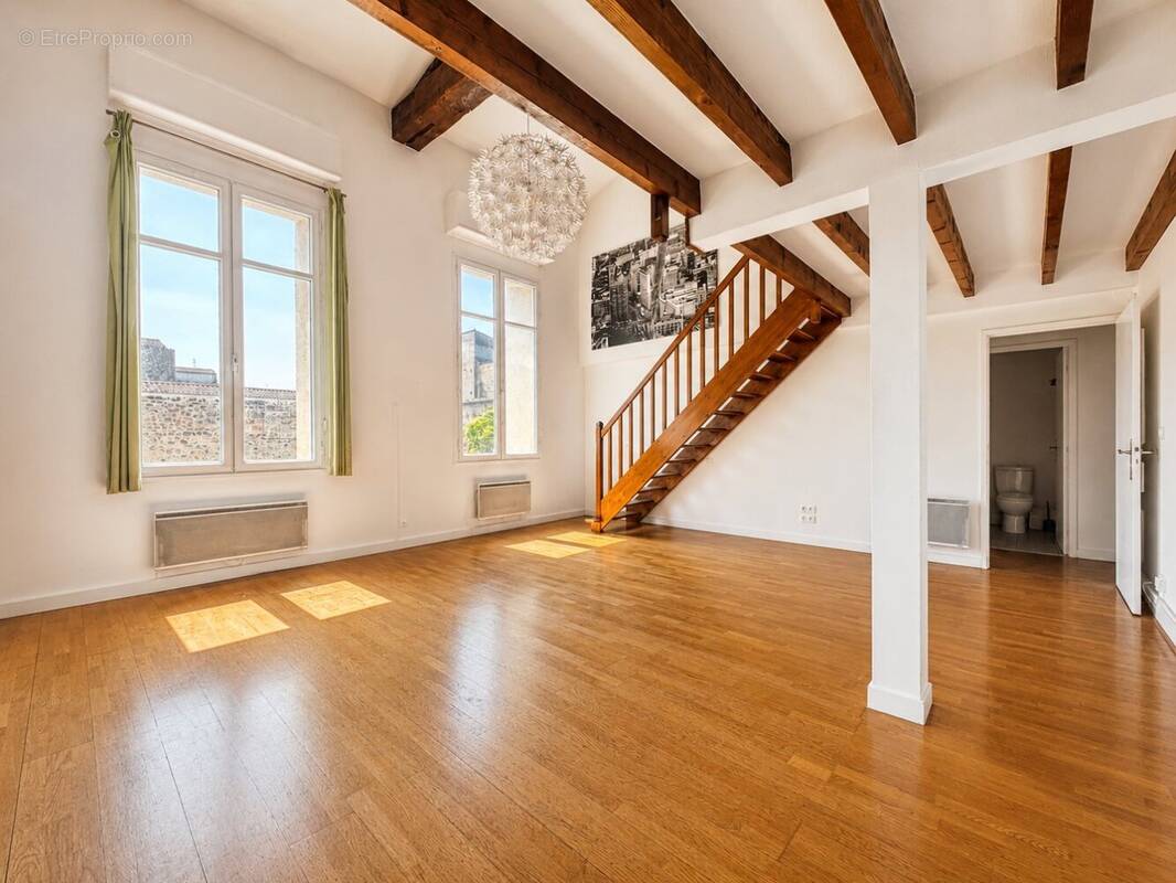 Appartement à BORDEAUX