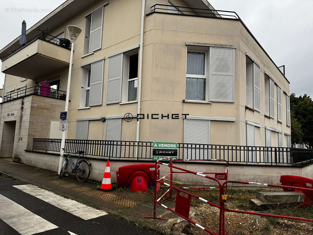 Appartement à VILLENAVE-D&#039;ORNON