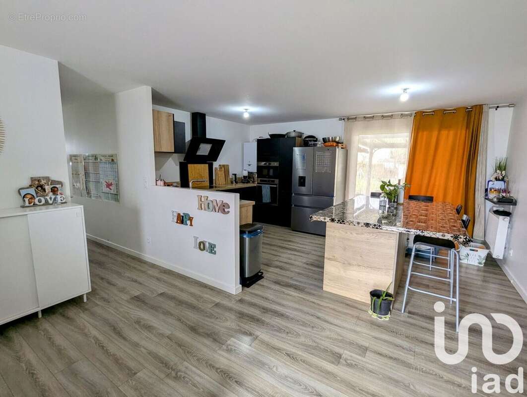 Maison 86 m² à Camps-Sur-L'isle  - photo 3
