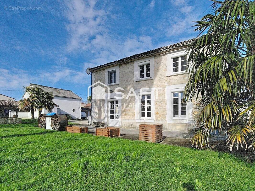 Photo 1 - Maison à ARS
