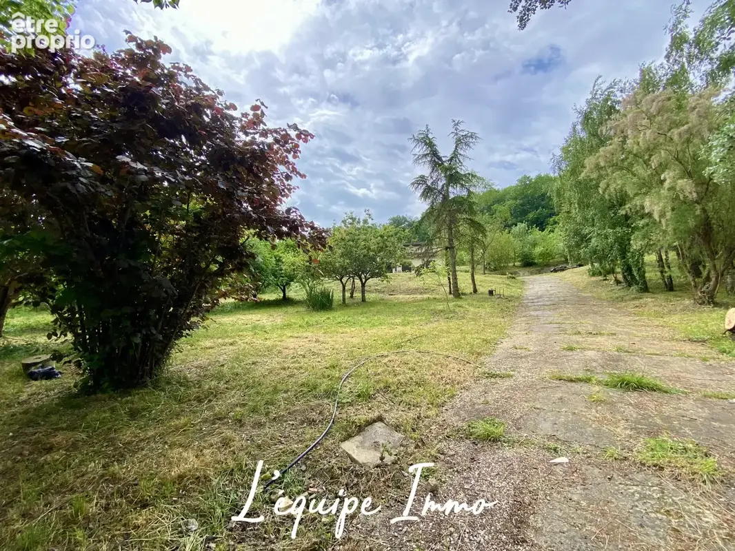 Maison T6 sur 1 hectare de terrain - photo 9