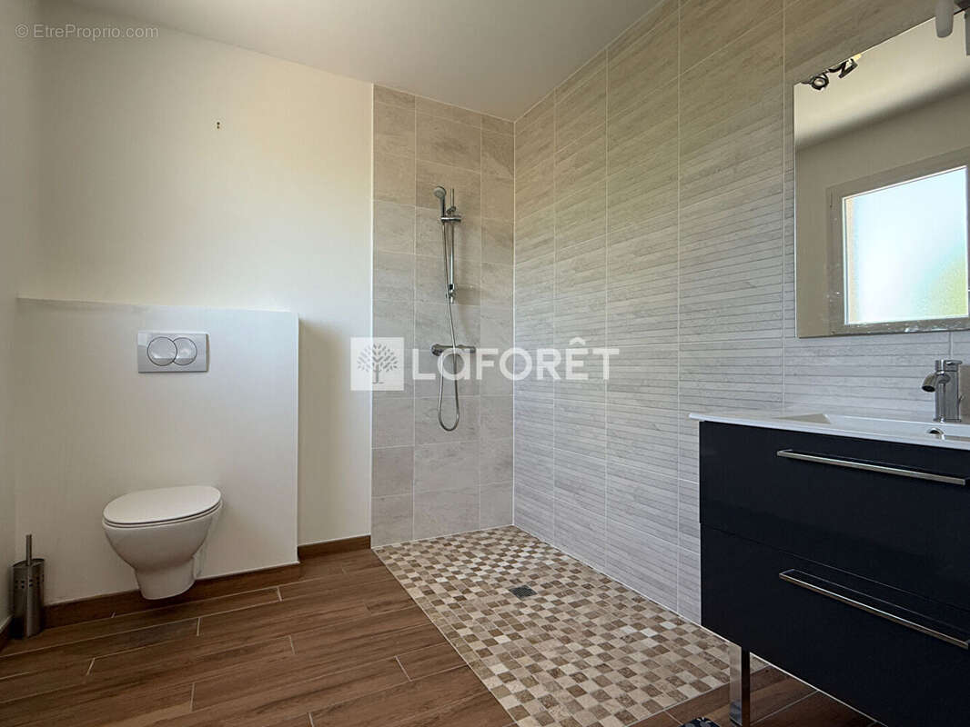 À 10 minutes de Saintes Maison contemporaine de plain-pied 103.42 m2 - photo 7