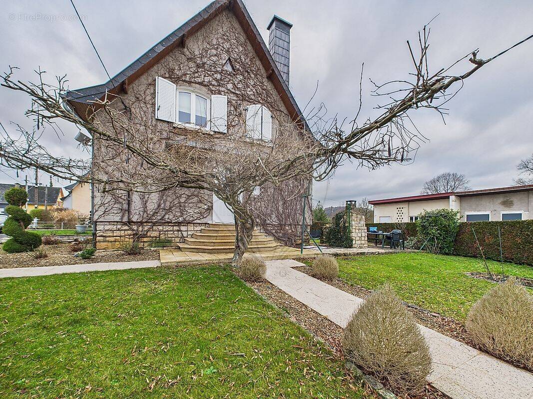 Maison à AUDUN-LE-TICHE