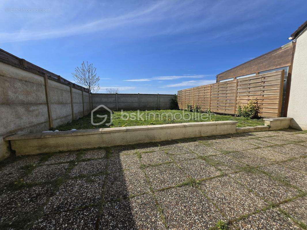 Maison à BRAY-SUR-SEINE