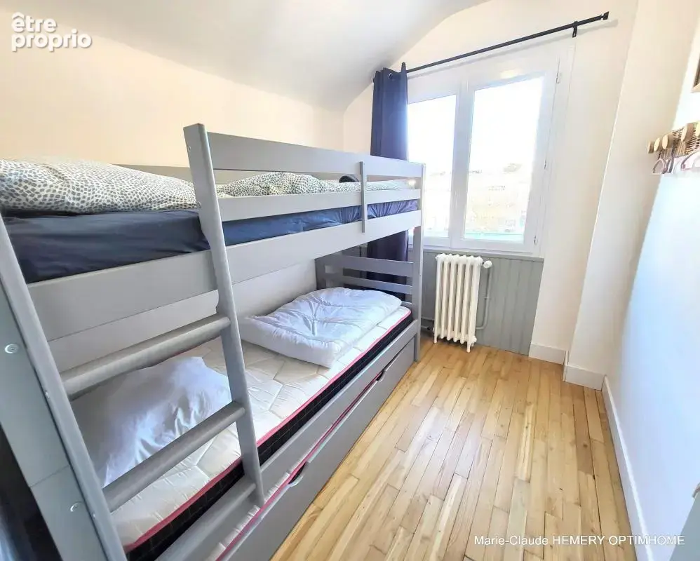 DINARD:Élégante maison rénovée – 4 chambres en suite, garage et 2 stationnements. Plages et commerces à pied - photo 12
