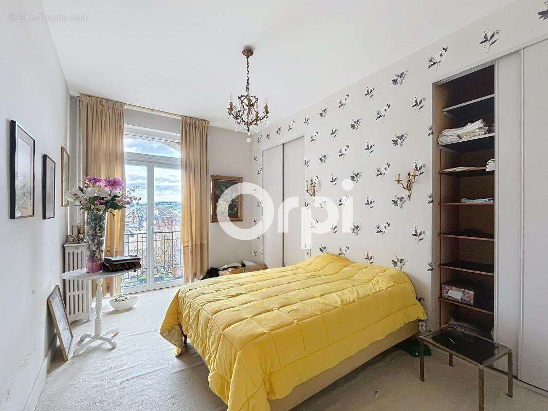 Appartement à BRIVE-LA-GAILLARDE