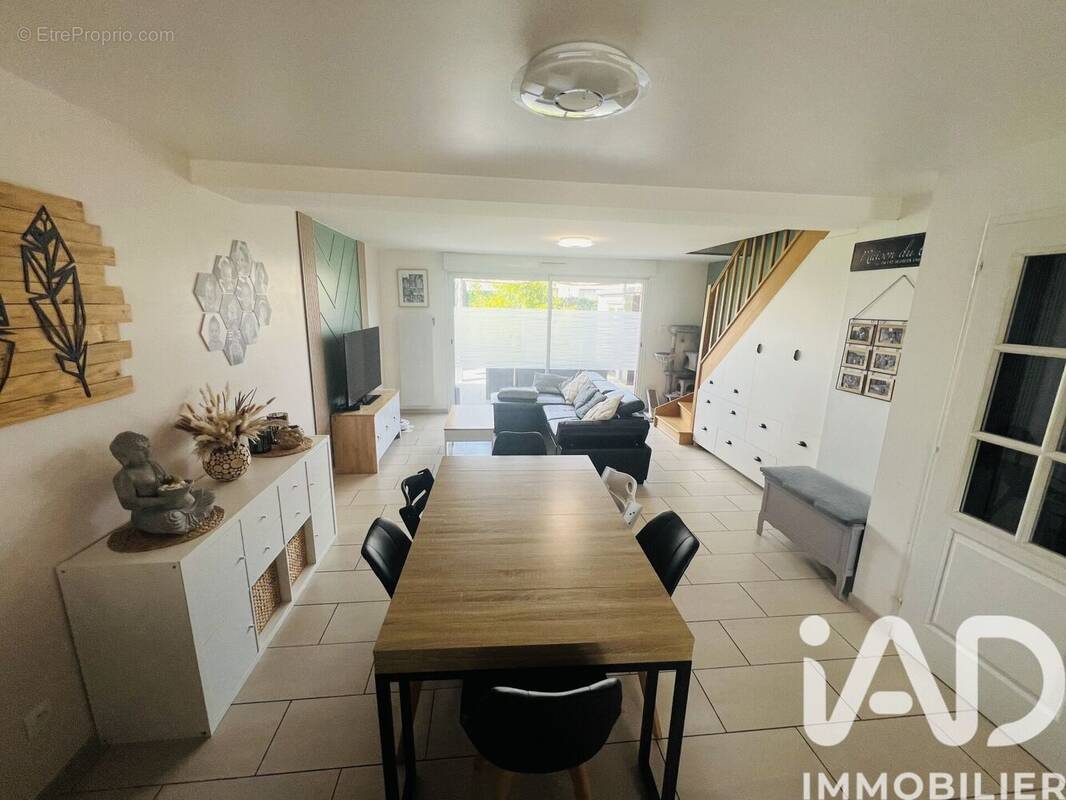 Photo 1 - Maison à VERMELLES