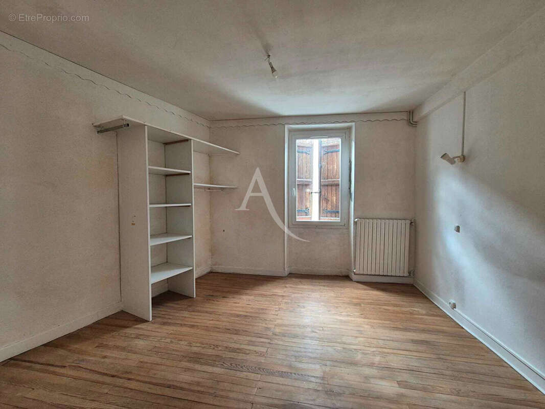 Maison à VILLENEUVE-DE-MARSAN