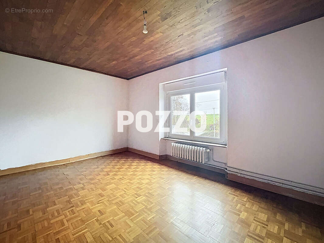 Maison à JUVIGNY-LE-TERTRE