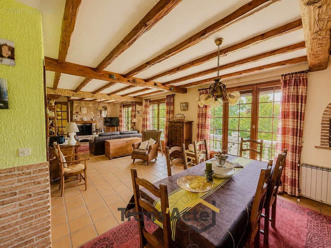 Maison à ACHICOURT