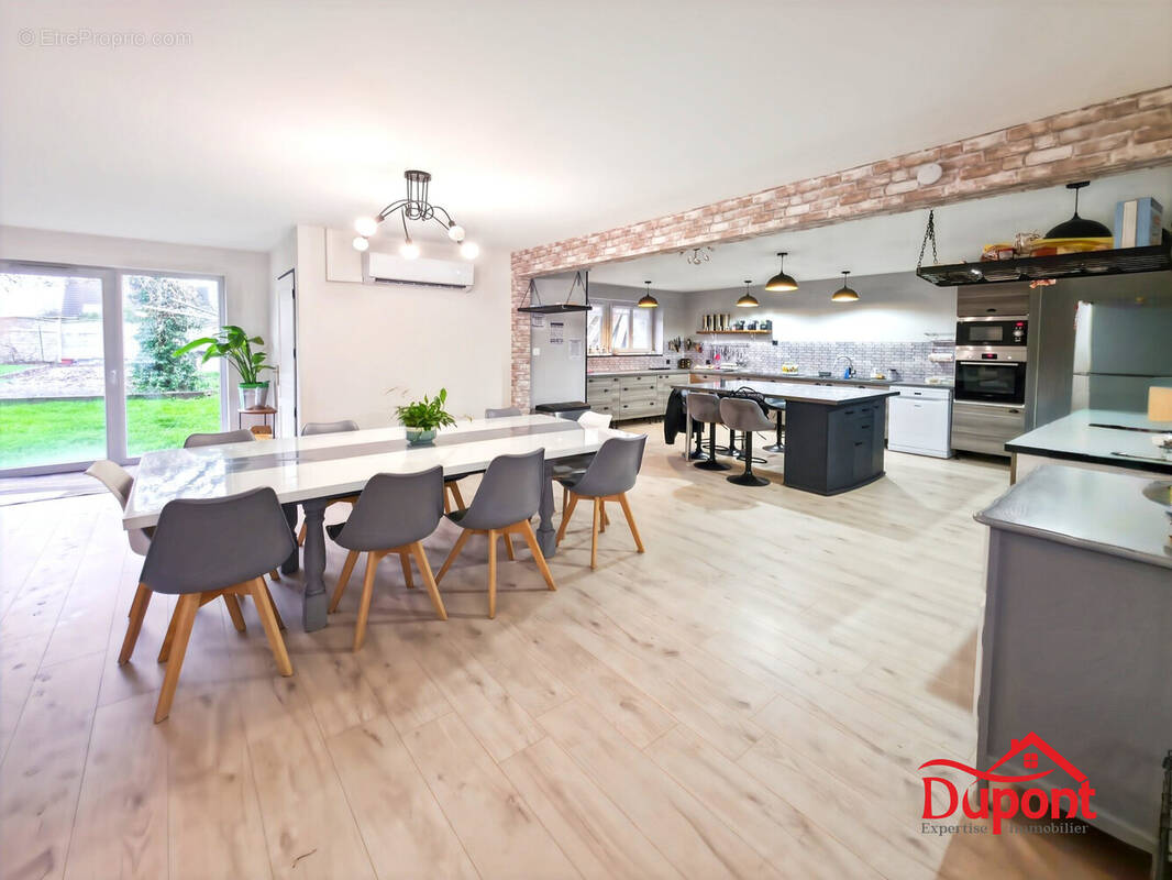 Maison à POMMEREUIL