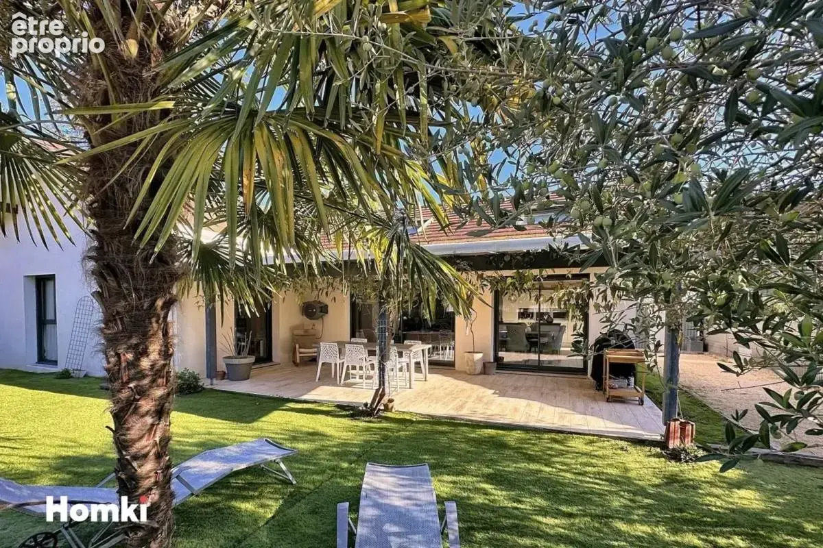 L'élégance d'une maison contemporaine, Le confort du plain-pied, maison de 118 m²à La Pierre 38570 - photo 12