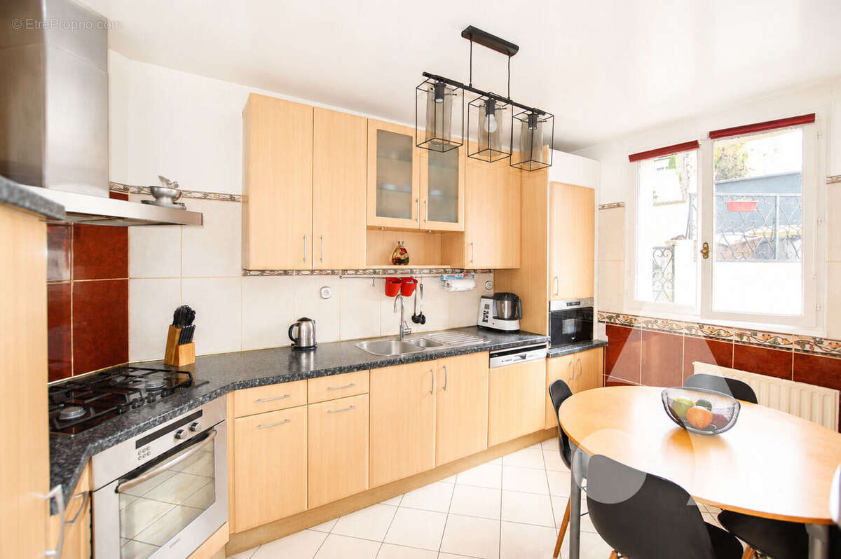 Maison Montigny Les Cormeilles 8 pièce(s) 178 m2 - photo 5