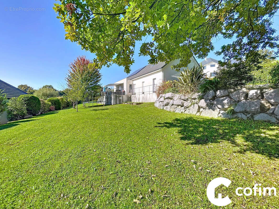 Maison à SERRES-CASTET