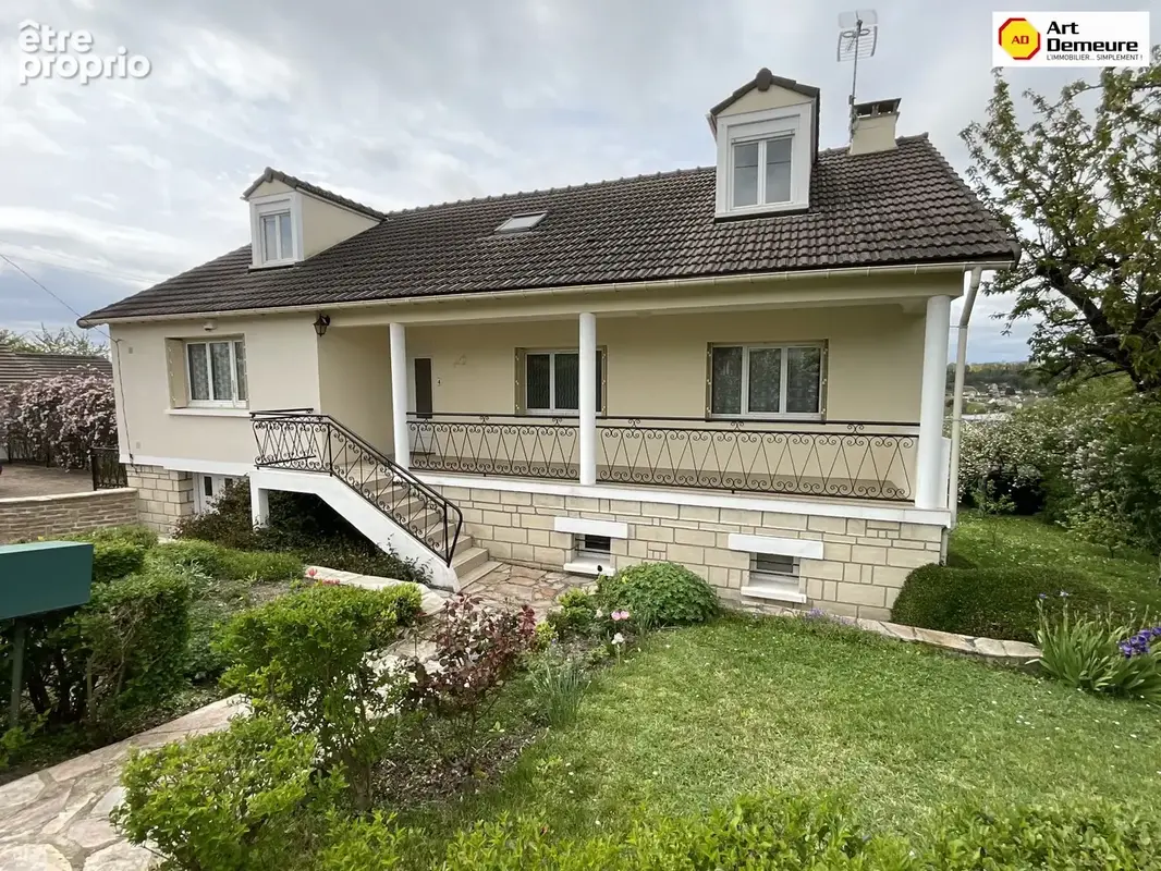 Maison 8 pièces 197 m² à vendre à Meriel (95630) - photo 2