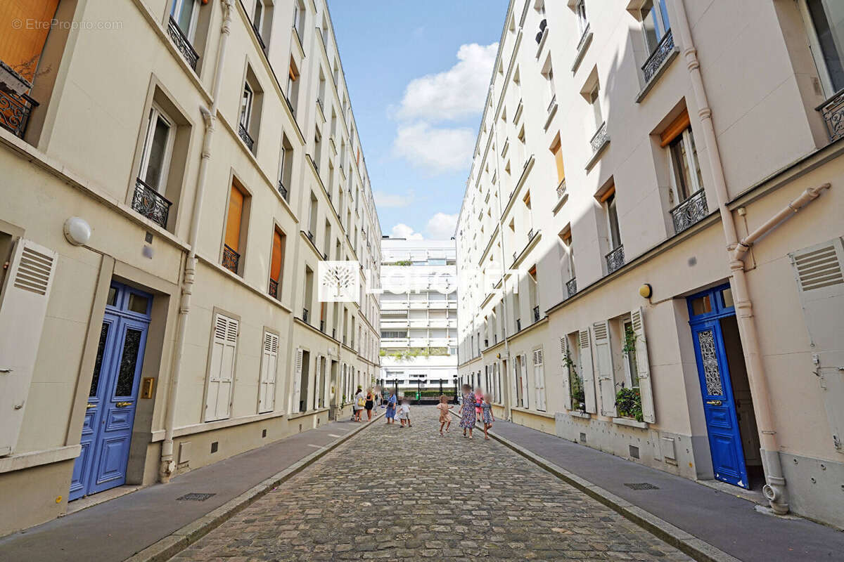 Appartement à PARIS-15E