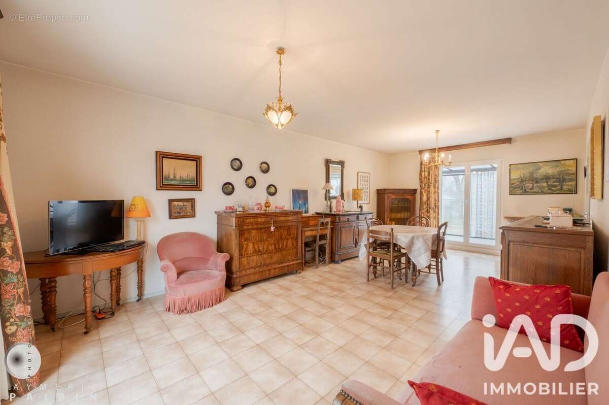 Maison 136 m² à Peltre  - photo 4