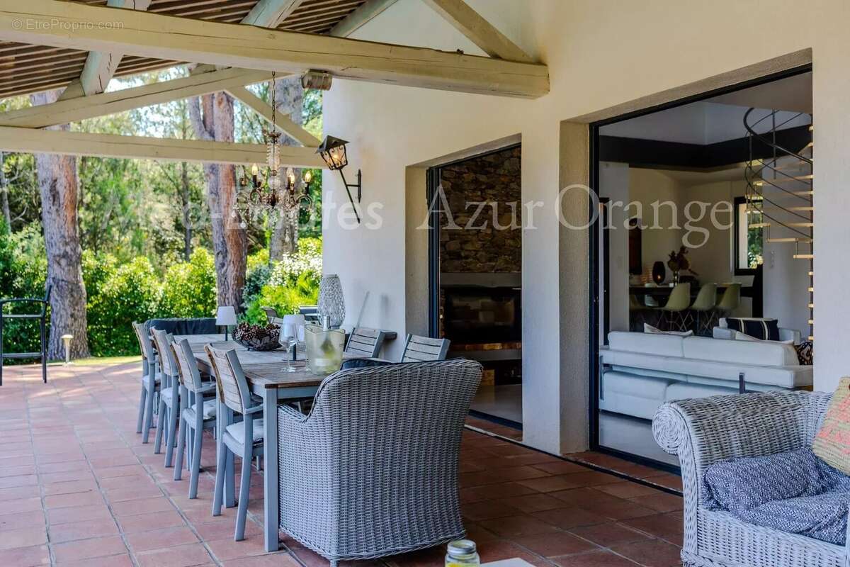 Maison à PLAN-DE-LA-TOUR