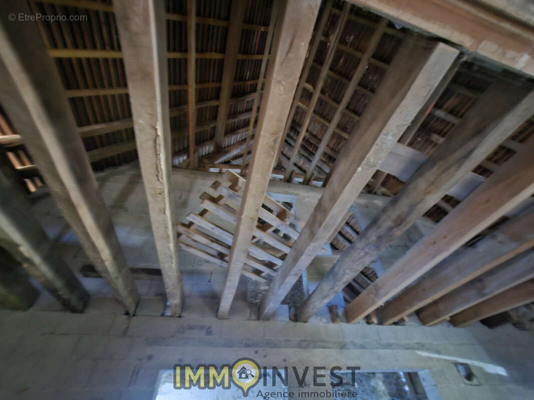 Maison à SAINT-HILAIRE-LES-PLACES