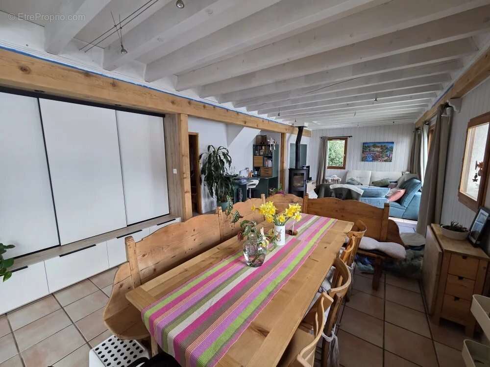 Maison à MIRIBEL-LANCHATRE