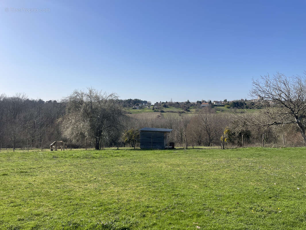 Maison à CHAMPCEVINEL